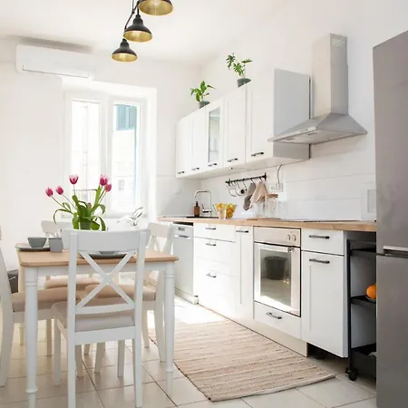 Brand New Center Nostalgija Apartment Split